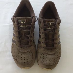 Adidas leather walking shoes, women’s size 8